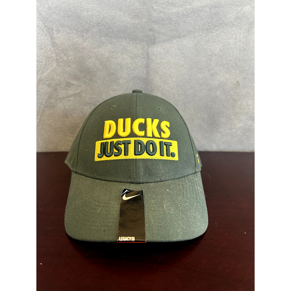 Nike DRI-FIT Ducks Just Do It Hat Color Green Nike Swoosh
